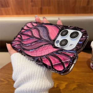 เคสโทรศัพท์มือถือลายใบไม้เคลือบเงาหรูหรา วัสดุ TPU สำหรับ iPhone 16 Pro Max และ iPhone 15 Pro Max รุ่น African Phones Cover - Product Image 3