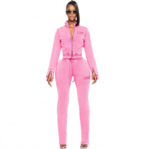 Set Due Pezzi per Donna con Logo Personalizzato OEM, Nuova Tendenza: Giacca con Zip e Felpa Corta Rosa con Effetto Vintage Acid Wash - Product Image 1