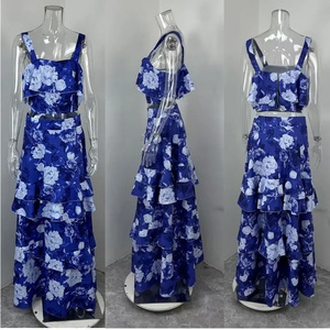 Rok atas Set gaun pantai tanpa tali, gaun Halter <span class=keywords><strong>Ruffle</strong></span> motif bunga mengalir panjang tanpa tali tanpa lengan tropis musim panas untuk wanita
