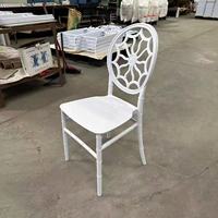 Chaise Chiavari blanche en résine pour événements, chaise d'extérieur pour hôtels, types de mobilier, chaise de mariage en gros avec coussins