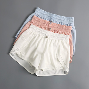 Pantalones cortos deportivos de LICRA ecológicos para mujer, pantalones cortos de <span class=keywords><strong>Ciclismo</strong></span> de Yoga transpirables sueltos de secado rápido, pantalones cortos de motorista de cintura elástica - Product Image 2