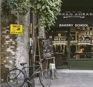 Letrero <span class=keywords><strong>de</strong></span> metal <span class=keywords><strong>de</strong></span> aluminio Señal <span class=keywords><strong>de</strong></span> advertencia informativa 'sonríe Estás EN LA cámara' Durabilidad reflectante para hospitales Escuelas Tamaño personalizado - Product Image 4