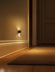 Mini veilleuse murale à éclairage haut et bas avec capteur crépusculaire LED pour chambre, couloir, cuisine - Product Image 2