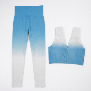 Ensemble de yoga côtelé personnalisé OEM pour femme – Haut à col en V et short taille haute respirant, sans couture, léger, deux pièces pour l'entraînement - Product Image 1