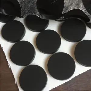 China fábrica personalizado borracha peças silicone pad EPDM vedação plug