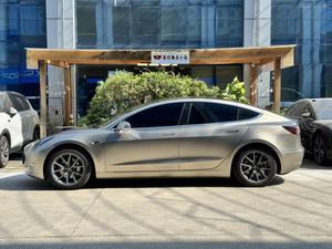 Vente en gros de rouleaux de <span class=keywords><strong>film</strong></span> d'emballage en vinyle pour voiture PET auto-cicatrisant de haute qualité Patriot Brown pour voiture - Product Image 5