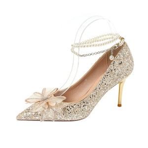 6681-60A Sandalias de tacón para boda con punta en pico, tacón de aguja y decoración de lazo con cadena de perlas para novia - Product Image 5