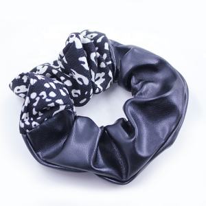 Chouchous en <span class=keywords><strong>cuir</strong></span> de couleur assortie pour les cheveux Léopard noir et <span class=keywords><strong>blanc</strong></span> avec bandes de cheveux cassées - Product Image 4