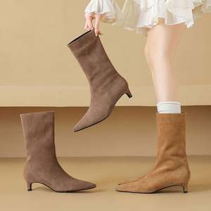 Bottes mi-<span class=keywords><strong>mollet</strong></span> en daim de vache vintage en gros d'usine pour femme, automne 2025, élégantes, bout pointu, habillées, talons moyens, bottes pour femmes, taille <span class=keywords><strong>42</strong></span> - Product Image 1