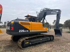 รถขุดไฮดรอลิกมือสอง Hyundai 220LC-9S ขนาด 22 ตัน เครื่องยนต์ Cummins บุ้งกี๋ 1.0 เมตร กำลัง 112 กิโลวัตต์ สำหรับงานก่อสร้าง - Product Image 1