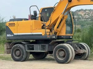 รถขุดไฮดรอลิก Hyundai 150LC-9 รุ่นปี 2018 เครื่องยนต์ Cummins ความจุบุ้งกี๋ 0.58 ลูกบาศก์เมตร มือสอง พร้อมเกียร์และปั๊มไฮดรอลิก - Product Image 3
