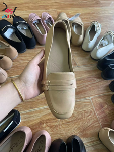 Chaussures plates décontractées en PVC pour femmes, légères, style « maman », produit en stock, vente chaude - Product Image 4