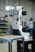 Robot de soudage automobile à 6 axes pour la fabrication de châssis de voitures, de cadres et de pièces métalliques
