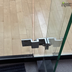 Terrain de <span class=keywords><strong>squash</strong></span> portable de haute qualité en verre trempé personnalisé APEX Wholesale avec installation de plancher en bois disponible - Product Image 1