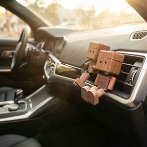<span class=keywords><strong>Robot</strong></span> de Madera Creativo para Coche, Adorno Aromático para Rejilla de Ventilación, <span class=keywords><strong>Perfume</strong></span> para Auto con Modelo YCY-T-010, Eliminación de Olores Aromáticos Refrescantes - Product Image 2
