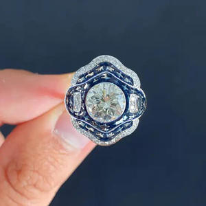 Anello con Diamante A054 in Oro Bianco, Taglio Brillante Rotondo, Diamante Naturale Colore D, Gioiello da Donna per Fidanzamento - Product Image 2