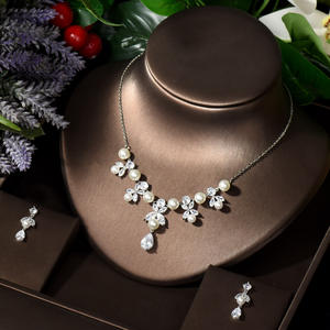 Женский Комплект украшений из колье и серег с фианитами, N-1261 - Product Image 4