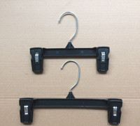 Crochets métalliques personnalisables, cintres pliables en plastique pour pantalons, pinces à jupe, pinces de marché colorées, pinces de suspension injectées, clips de suspension