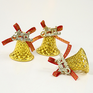 Décoration de Noël en gros 4.5cm petite taille suspendus ornements de cloche de Noël en plastique - Product Image 4