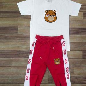 Conjunto Deportivo de Dos Piezas con Logotipo Personalizado, Camiseta y Pantalones Cortos para Hombre - Product Image 4