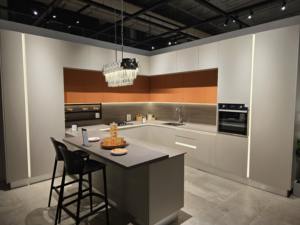 Ensemble <span class=keywords><strong>de</strong></span> meubles <span class=keywords><strong>de</strong></span> salle <span class=keywords><strong>de</strong></span> bain et <span class=keywords><strong>de</strong></span> cuisine modulaires <span class=keywords><strong>de</strong></span> style américain moderne avec comptoirs en <span class=keywords><strong>granit</strong></span> artificiel, vente directe d'usine au Vietnam - Product Image 2