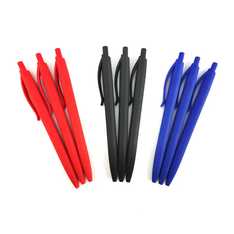 Custom Kantoor En School Relatiegeschenk Blank Balpen Populaire Rood Blauw Zwart Groen Inkt Eenvoudige En Gewone Bal Pen