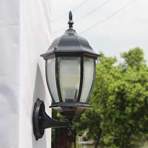 Lampes murales extérieures de style rétro européen-américain, étanches, en aluminium moulé sous pression, source de lumière LED pour l'extérieur des villas - Product Image 5