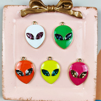 Breloques Alien Colorées en Émail avec Strass, Pendentifs Visage d'Alien Mignons pour Fabrication de Bijoux DIY, Bracelets, Colliers, Porte-clés