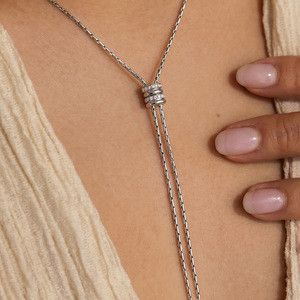 Collar Minimalista con Colgante de Cadena de Serpiente y Circonita Cúbica Redonda, Chapado en Oro, Acero Inoxidable, para Uso Diario de Mujeres - Product Image 2