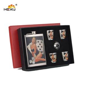 Ensemble cadeau de flacon à liqueur de poche en acier inoxydable 18/8 de 8 oz, entonnoir, whisky, flacon à liqueur, anti-fuite, résistant à la rouille, portable, de haute qualité - Product Image 1