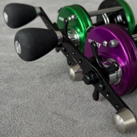 Seehoo Promotion Moulinet de pêche baitcasting 6500 entièrement métallique, pour droitier, rapport de transfert 5.3:1, manivelle simple, pour surf, lac, rivière