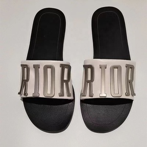 YESTEEM Nuovi Arrivi Estivi: <span class=keywords><strong>Sandali</strong></span> Donna Trendy in Pelle con Scritta Metallica, Eleganti e Comodi Slip-on per il Tempo Libero all'Aperto - Product Image 2