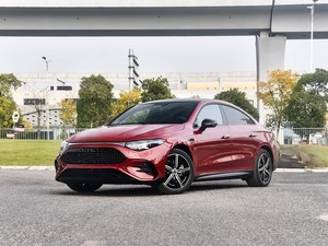 Oferta Especial: Nuevo Vehículo de Energía Nueva, Sedán Híbrido <span class=keywords><strong>Enchufable</strong></span> de Lujo Deportivo MB CLA para Viajes de Negocios Urbanos - Product Image 1