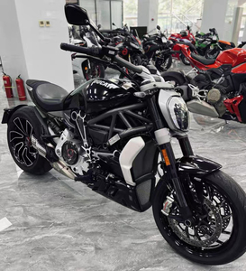 Moto <span class=keywords><strong>de</strong></span> croisière d'occasion 2013 Ducati Devil 1250 Super avec <span class=keywords><strong>pneu</strong></span> arrière large - Product Image 6