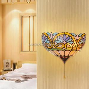 Lámpara de Pared LED de 1 Luz Estilo Tiffany con Pantalla de Vidrio Tintado Vintage, Moderna, para Cabecera, Pasillo, con Haz de Luz de 360° - Product Image 1