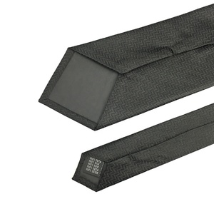 Buona sera <span class=keywords><strong>smoking</strong></span> moda Custom tessuto a zig-zag scale cina all'ingrosso fatto a mano tinta unita nero cravatte di seta da uomo - Product Image 3