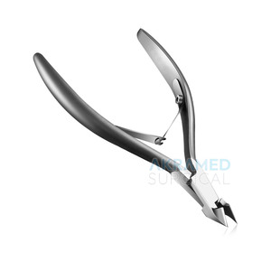 Outils de pédicure professionnels pince à cuticules pour ongles directe d'usine Logo Laser coupe-ongles fabriqué au Pakistan - Product Image 3