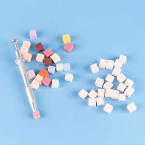 Kit d'outils professionnels pour nail art : mini blocs carrés en éponge (type tofu) portables avec pinces pour l'application de blush et le estompage de poudre - Product Image 4