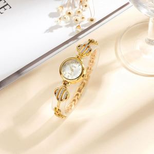 Reloj de Pulsera de Acero Inoxidable con Movimiento Digital de Aleación para Mujer /Crane 3BAR Resistente al Agua con Cierre Oculto de Botón - Product Image 3