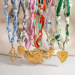 Collar de Alta Gama Resistente al Agua, Collar de Acero Inoxidable de Diseño Largo que No se Deslustra, Chapado en Oro de 18k, para Hombres y Mujeres - Product Image 1