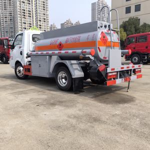 Petit mini camion de réservoir de mazout 2000L à vendre Camion <span class=keywords><strong>Citerne</strong></span> De Carburant - Product Image 4