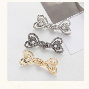 Clip de ceinture réglable en forme de cœur, boucle détachable, clips pour jeans perlés, sans <span class=keywords><strong>couture</strong></span>, boucle en alliage de zinc, vêtements écologiques - Product Image 3