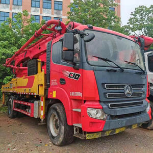 Pompe à béton d'occasion en excellent état de fonctionnement sur camion, avec services après-vente – Stock disponible - Product Image 2