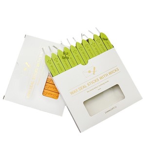 Kit de sceau de cire pour mariage, ensemble de 10 bâtonnets de cire en boîte avec cire intégrée aux motifs Iris et Flèche - Product Image 5