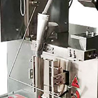 Machine d'emballage liquide automatique 1,8 kW, certification CE, machine d'emballage à film en rouleau à quatre côtés scellés
