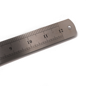 Regla de acero inoxidable de alta precisión de fábrica <span class=keywords><strong>20</strong></span> 30 50 60 80 100 centímetros para dibujo en línea recta - Product Image 5