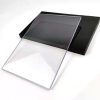 Plaque de toiture solide en polycarbonate transparent, design moderne, protection UV, durable, garantie 10 ans, certifiée ISO9001 pour usage hôtelier