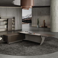 Bureau de direction de luxe avec base sculpturale en forme de larme, armoire murale LED et chaise pour collection complète d'art de bureau