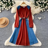 Robe midi élégante à manches longues, à blocs de couleur, avec ceinture, en denim patchwork pour femmes, vêtements décontractés pour tous les jours, vente en gros de vêtements pour femmes
