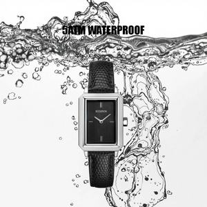 Montre élégante pour femme avec bracelet en acier inoxydable argenté, boîtier carré avec mouvement à quartz de la marque Miyota - Product Image 3